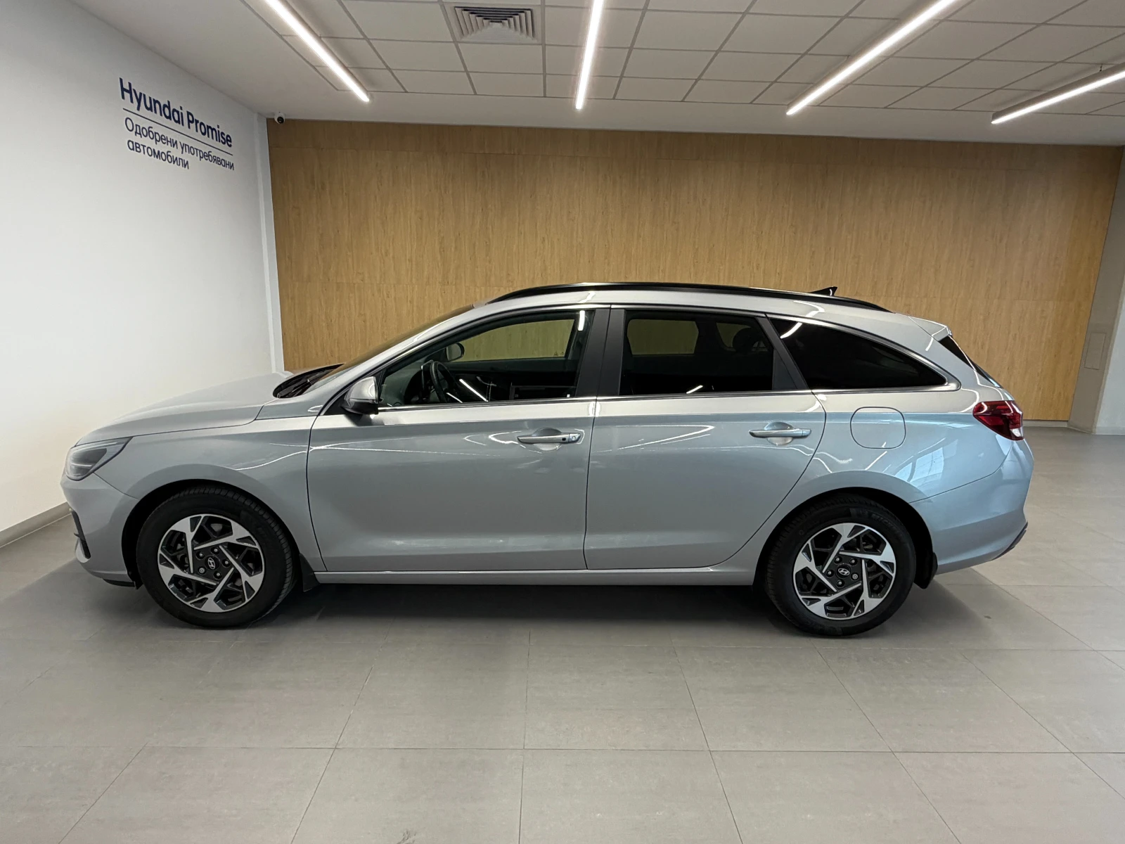 Hyundai I30 EXCLUSIVE, снимка 2 - Автомобили и джипове - 56619930
