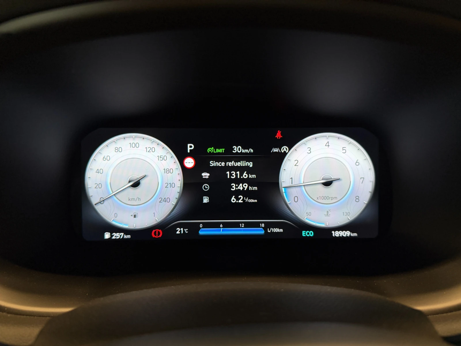 Hyundai I30 EXCLUSIVE, снимка 13 - Автомобили и джипове - 56619930