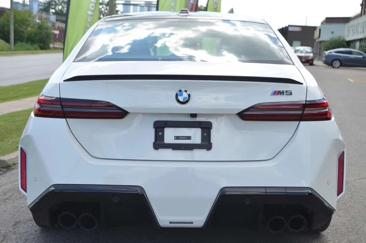 BMW M5 * CARFAX * B&W АУДИО * , снимка 8 - Автомобили и джипове - 56665427