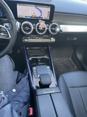 Mercedes-Benz GLB 250, снимка 3