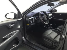 Kia Stonic Diesel 1.6 Trendy, снимка 10