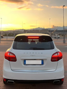 Porsche Cayenne 3.0 Diesel - 16500 € / 32271.19 лв. - 97788579 5