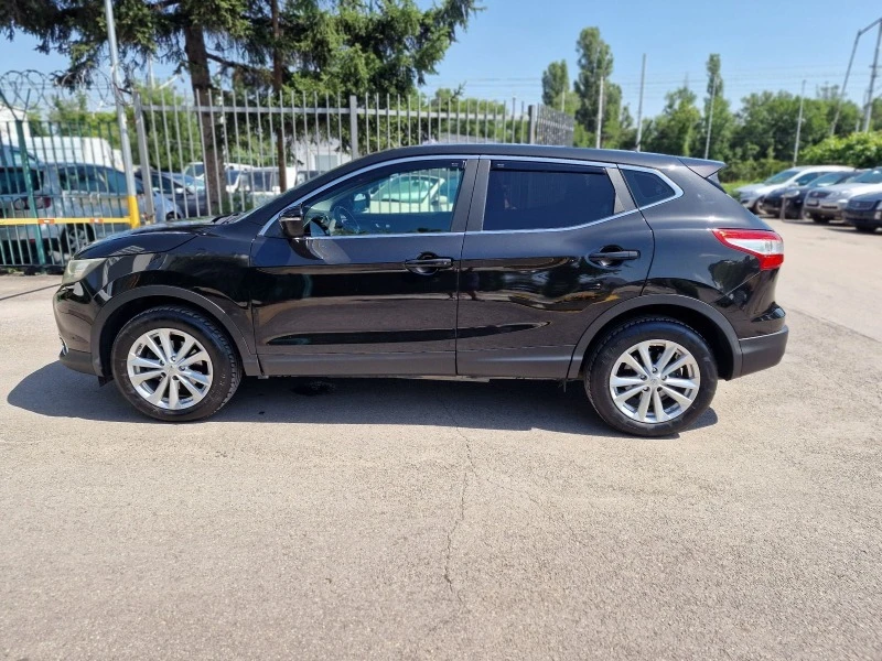 Nissan Qashqai 1.5DCI, снимка 15 - Автомобили и джипове - 46404979