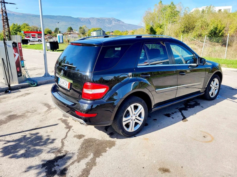 Mercedes-Benz ML 500, снимка 16 - Автомобили и джипове - 47454553