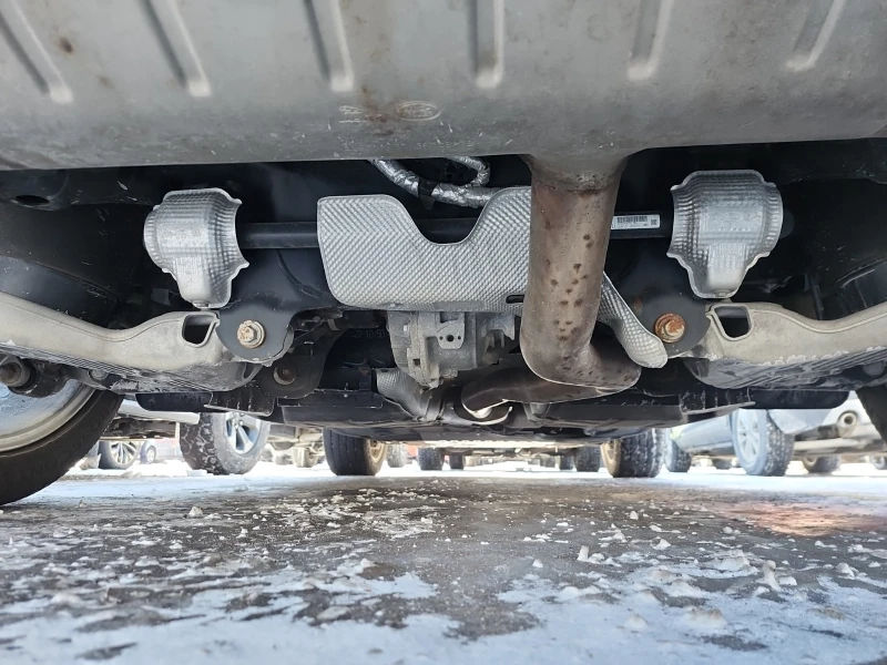 Land Rover Defender 110 X-Dynamic SE AWD, снимка 15 - Автомобили и джипове - 53170777