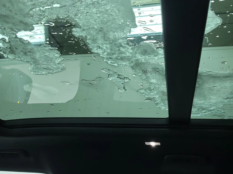 Land Rover Defender 110 X-Dynamic SE AWD, снимка 11 - Автомобили и джипове - 53170777