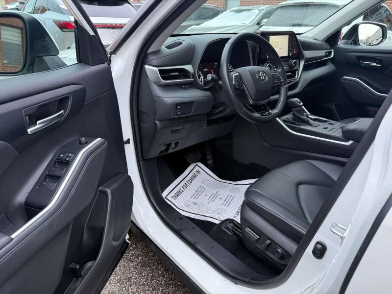 Toyota Highlander XLE * AWD * Keyless * ПОДГРЕВИ * CARFAX, снимка 5 - Автомобили и джипове - 53526919