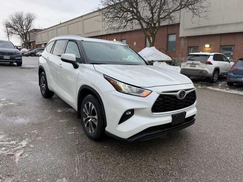 Toyota Highlander XLE * AWD * Keyless * ПОДГРЕВИ * CARFAX, снимка 6 - Автомобили и джипове - 53526919