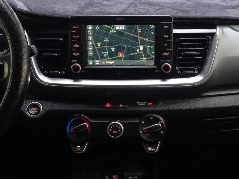 Kia Stonic Diesel 1.6 Trendy, снимка 14 - Автомобили и джипове - 56118217
