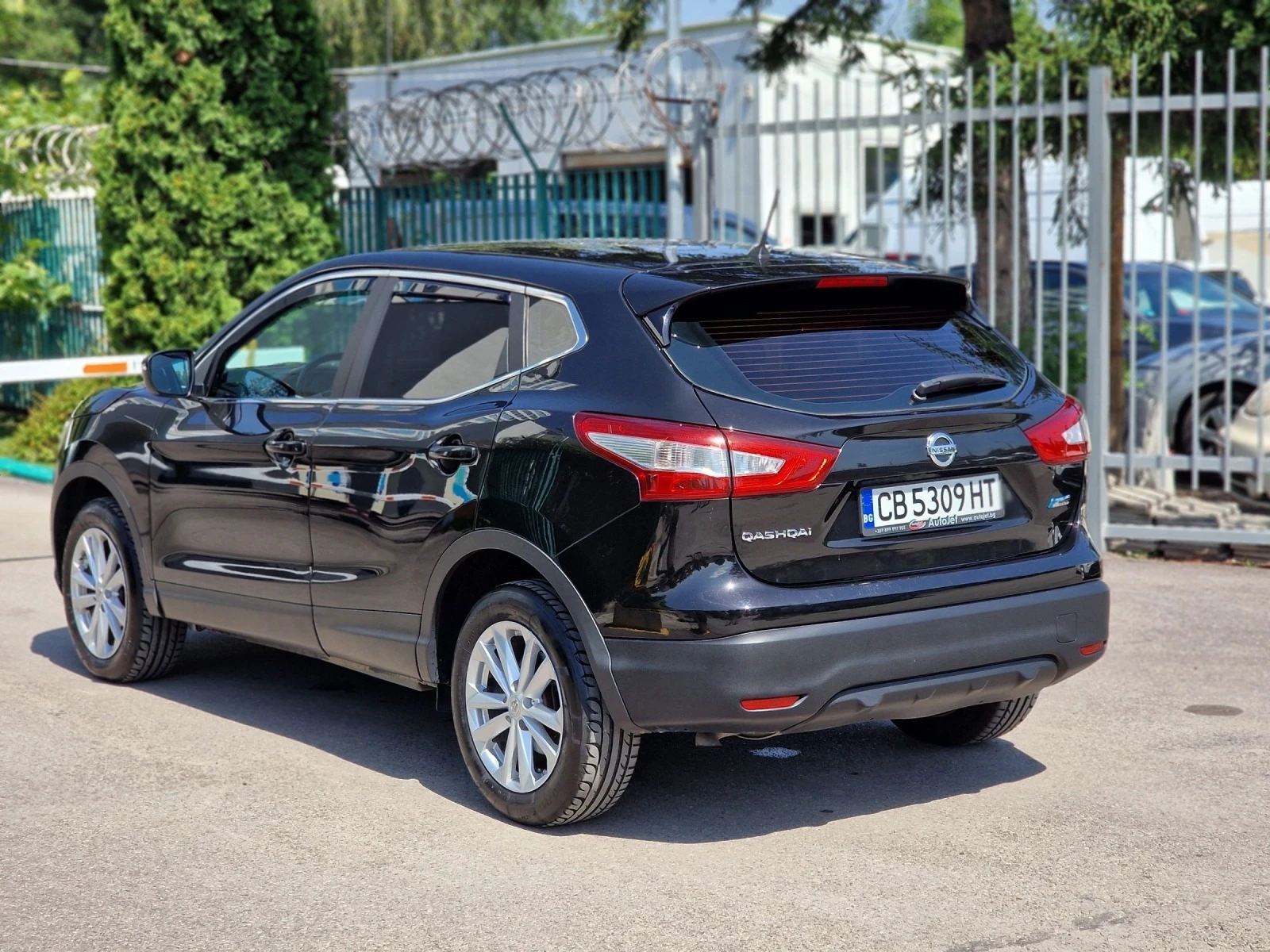 Nissan Qashqai 1.5DCI - изображение 6