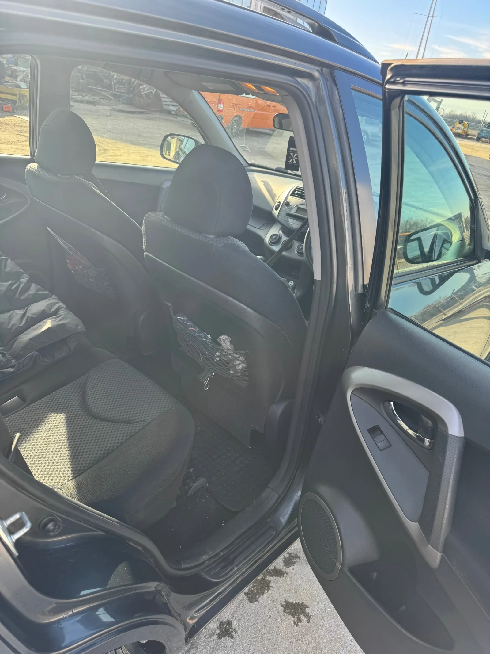 Toyota Rav4  - изображение 4