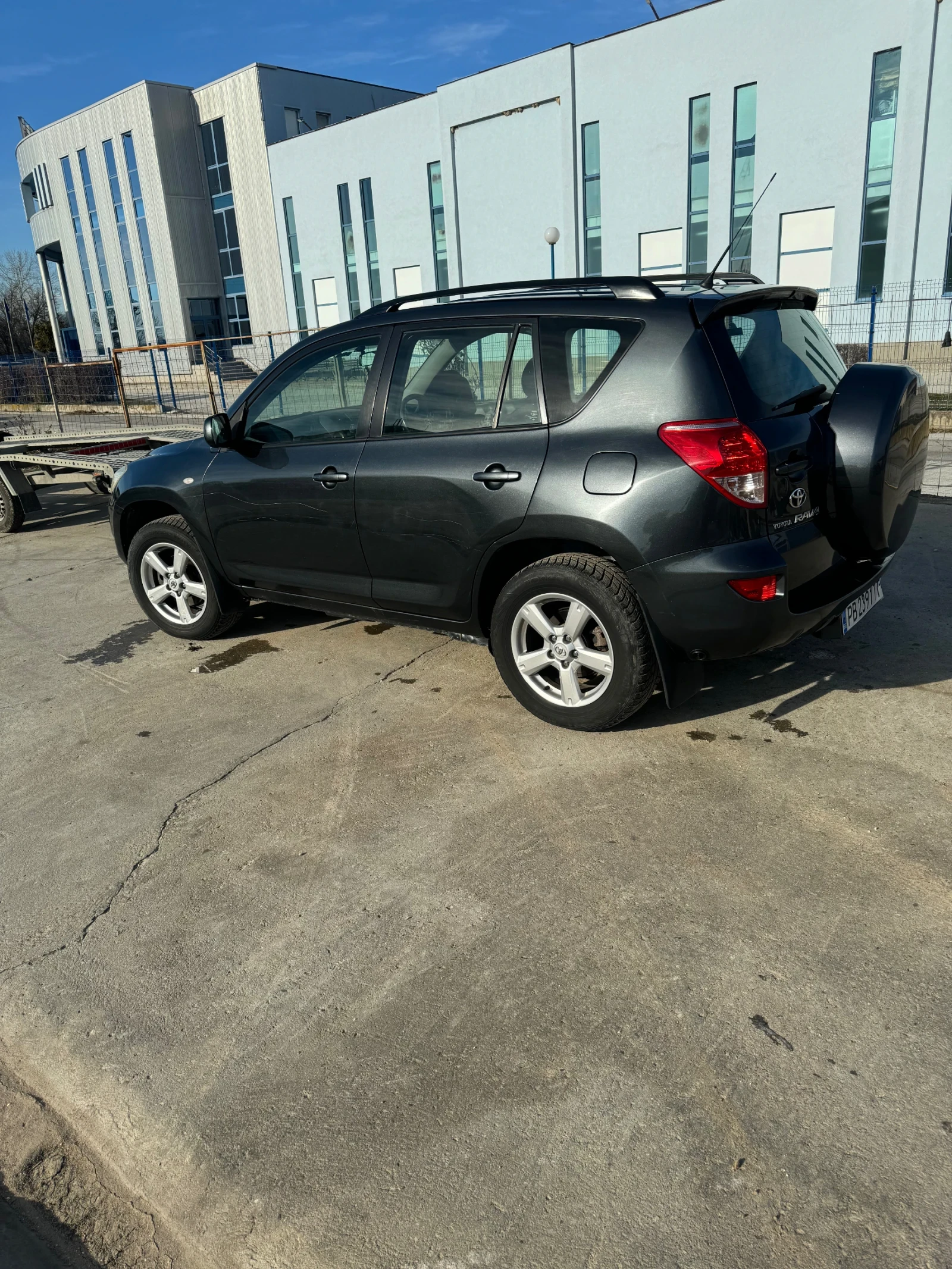 Toyota Rav4  - изображение 9