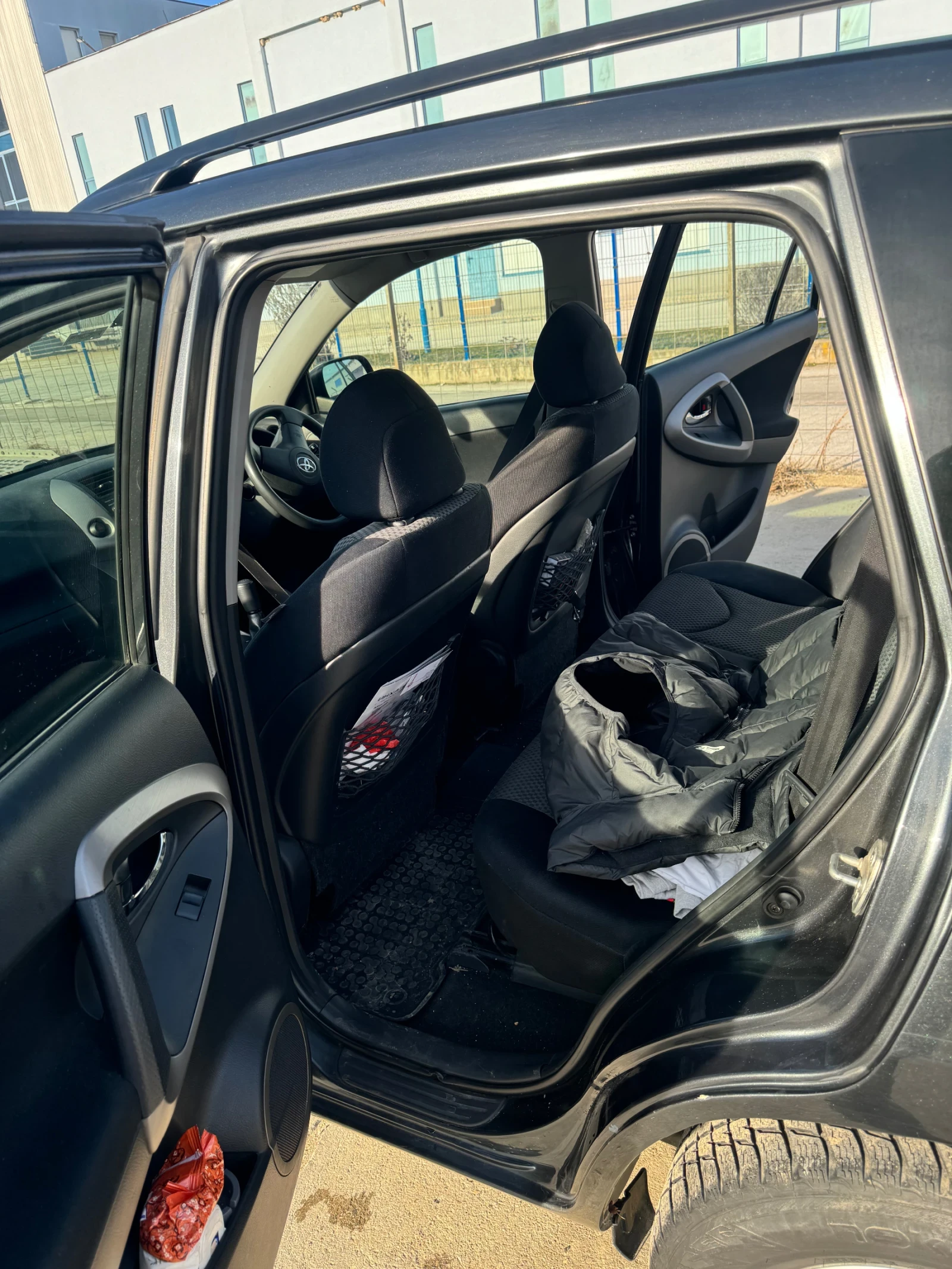 Toyota Rav4  - изображение 2