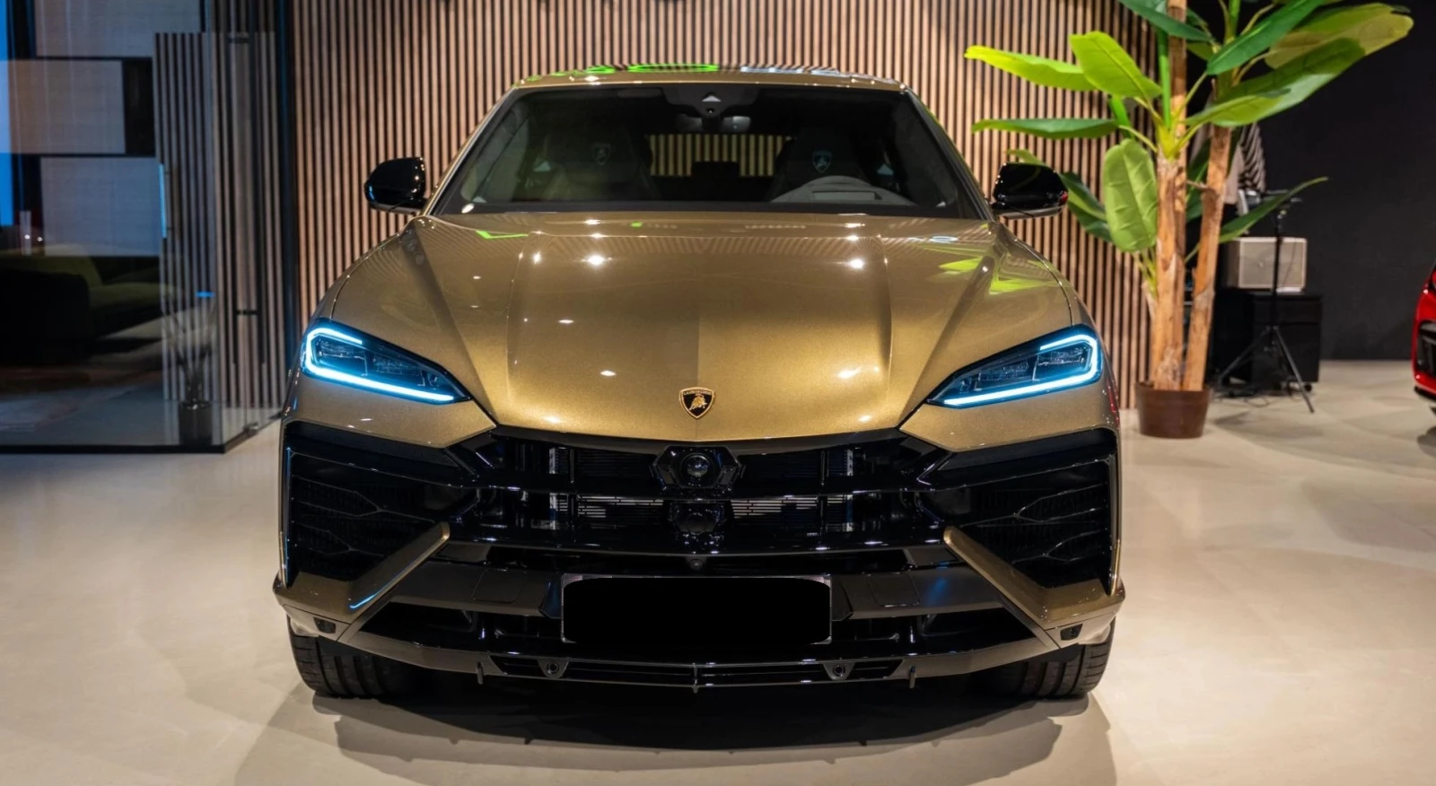 Lamborghini Urus SE 4.0 V8 Plug-in Hybrid 4WD - изображение 3