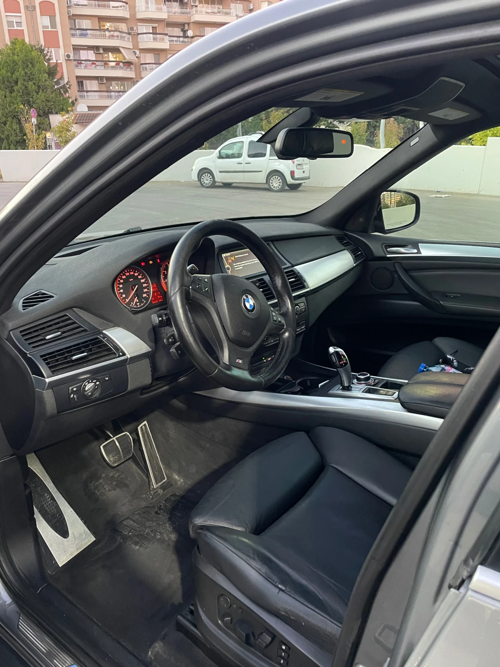 BMW X5  - изображение 9