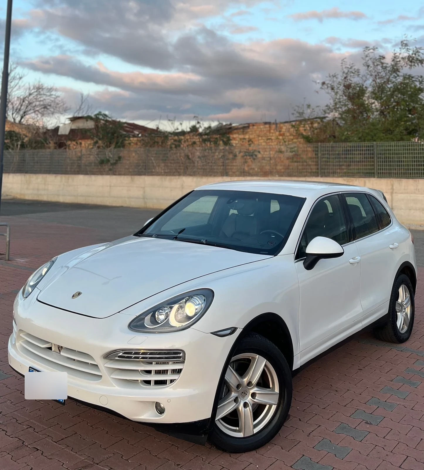 Porsche Cayenne 3.0 Diesel, снимка 2 - Автомобили и джипове - 54101635