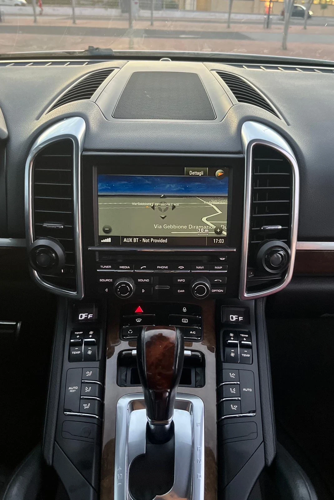 Porsche Cayenne 3.0 Diesel, снимка 12 - Автомобили и джипове - 54101635