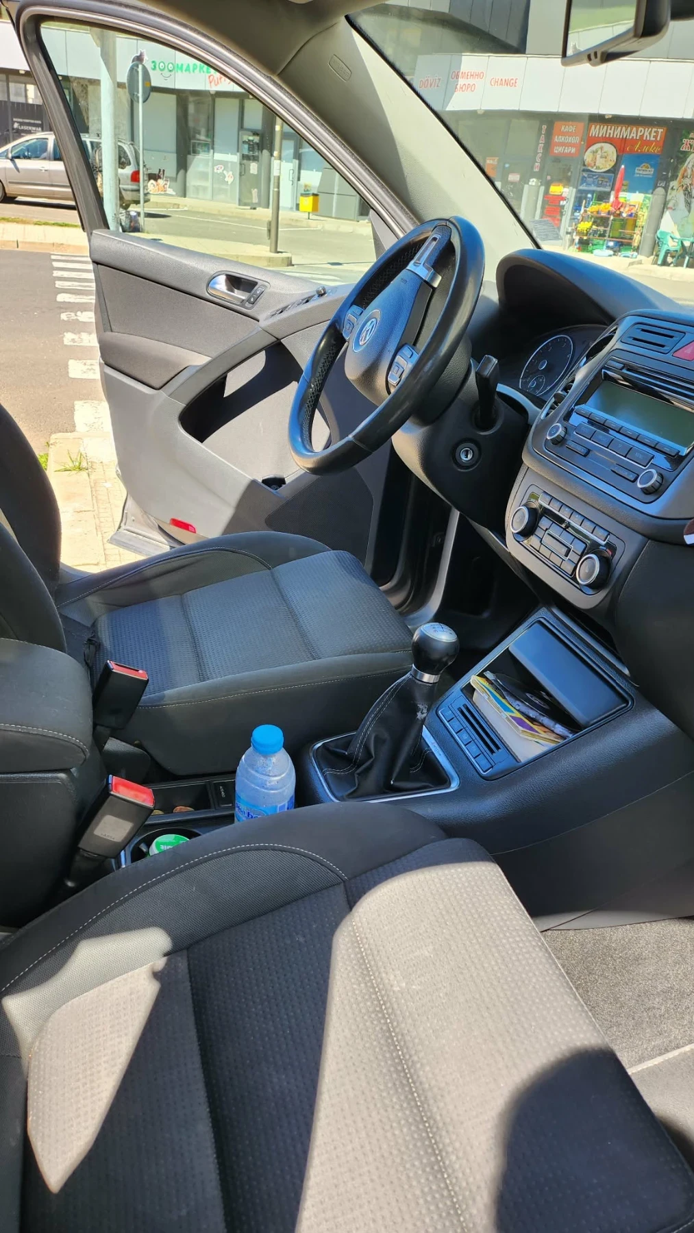 VW Tiguan, снимка 6 - Автомобили и джипове - 54195432