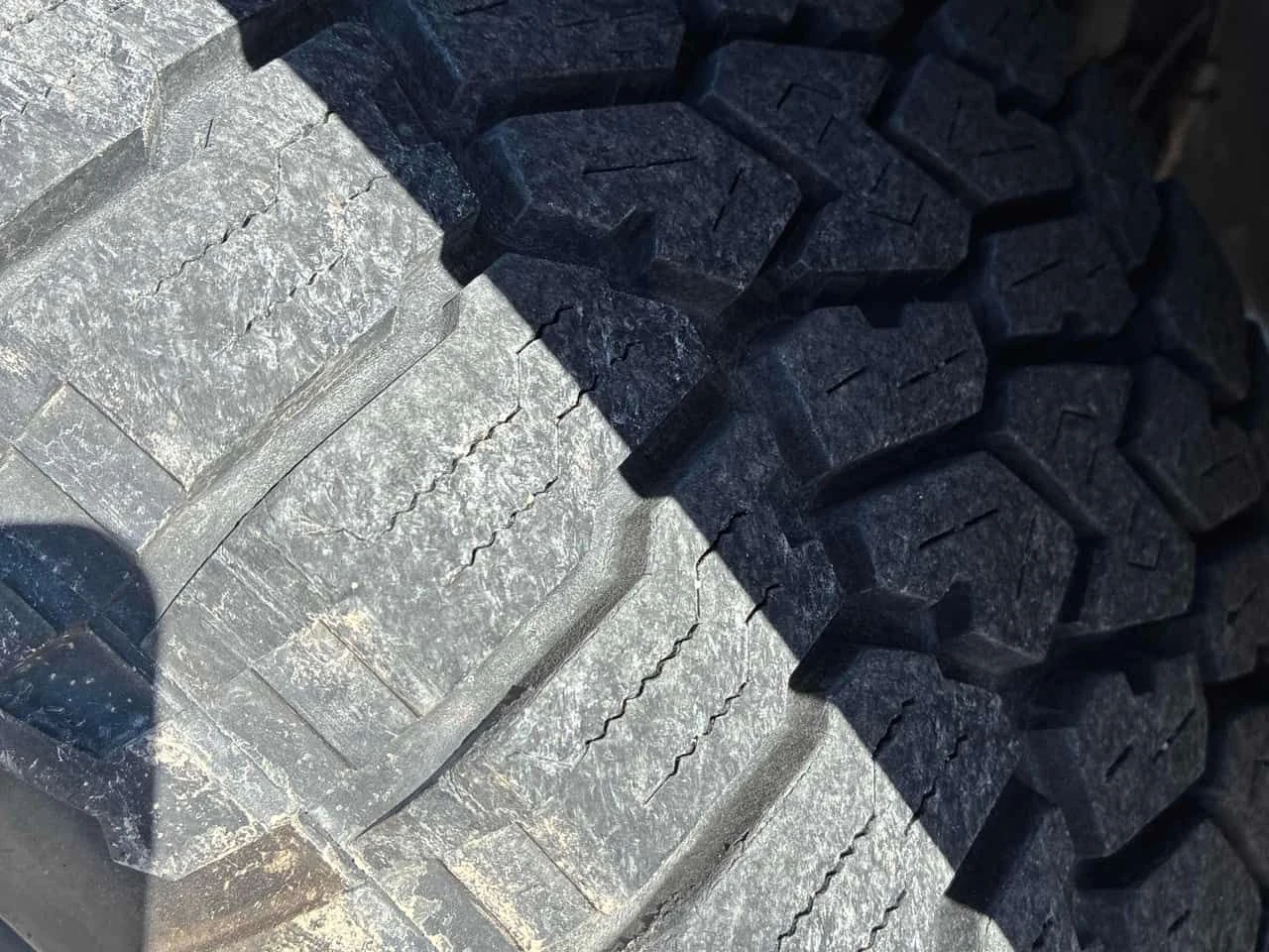 Jeep Wrangler * Sahara * KEYLESS* , снимка 7 - Автомобили и джипове - 54346926