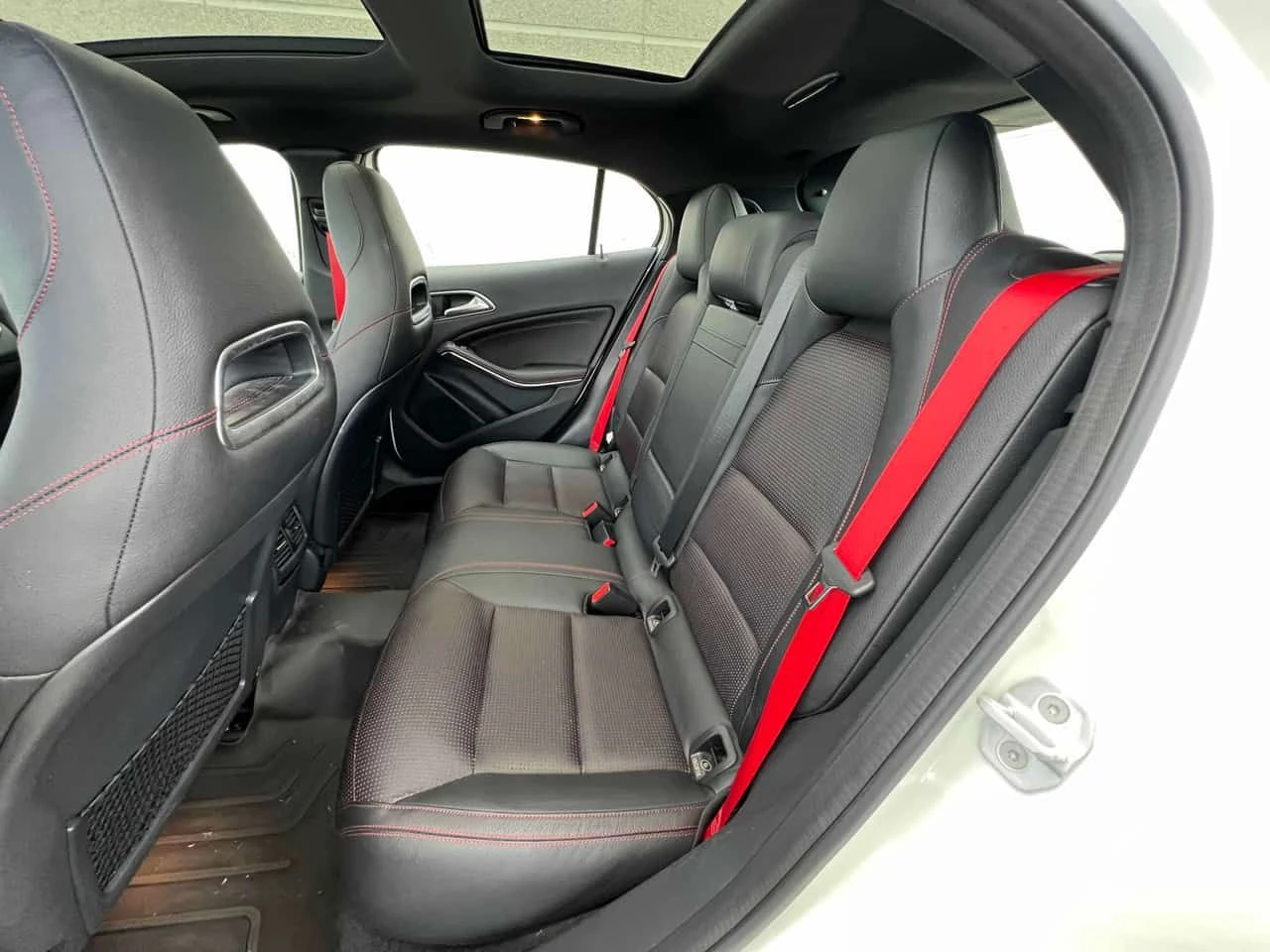 Mercedes-Benz GLA 45 AMG * CARFAX * ���� �� �� | Mobile.bg � ����������� 11