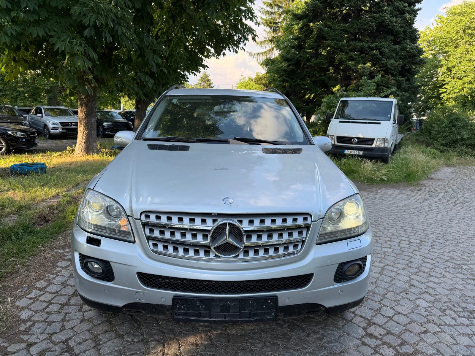 Mercedes-Benz ML 320 ПРОМО* ЦЕНА* Кожа* 7G, снимка 3 - Автомобили и джипове - 54811365