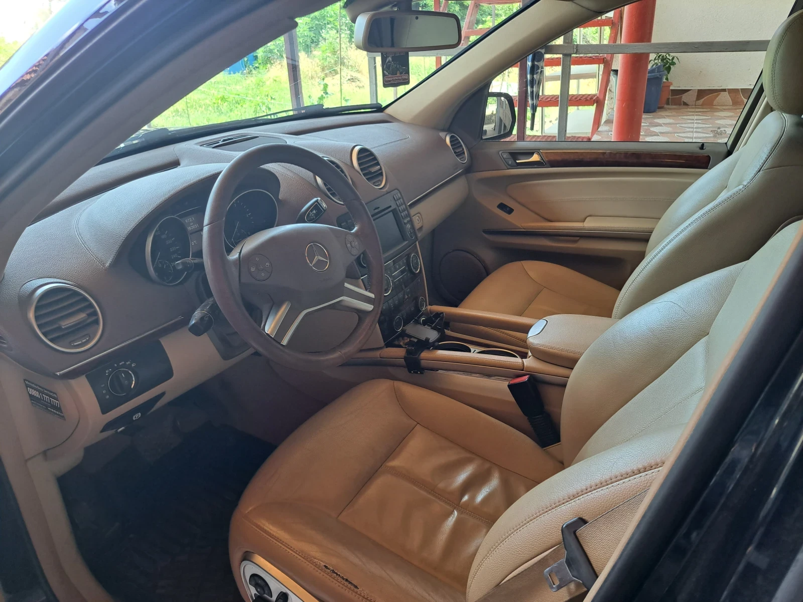 Mercedes-Benz GL 320, снимка 6 - Автомобили и джипове - 55206531