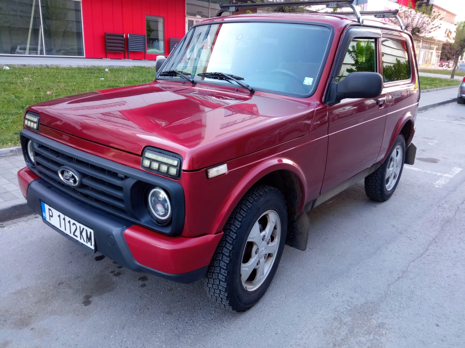 Lada Urban, снимка 4 - Автомобили и джипове - 56068042