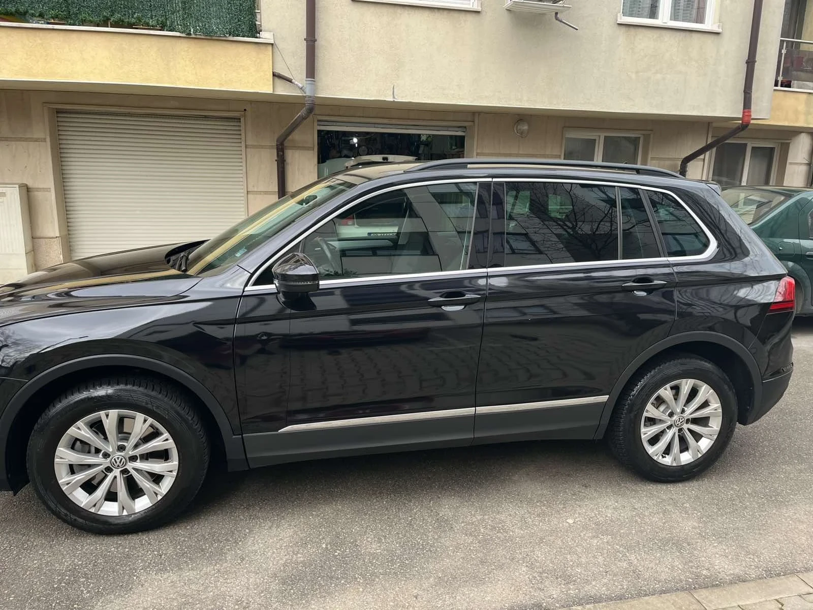 VW Tiguan 2.0 190 к.с. TSI, снимка 3 - Автомобили и джипове - 56540849