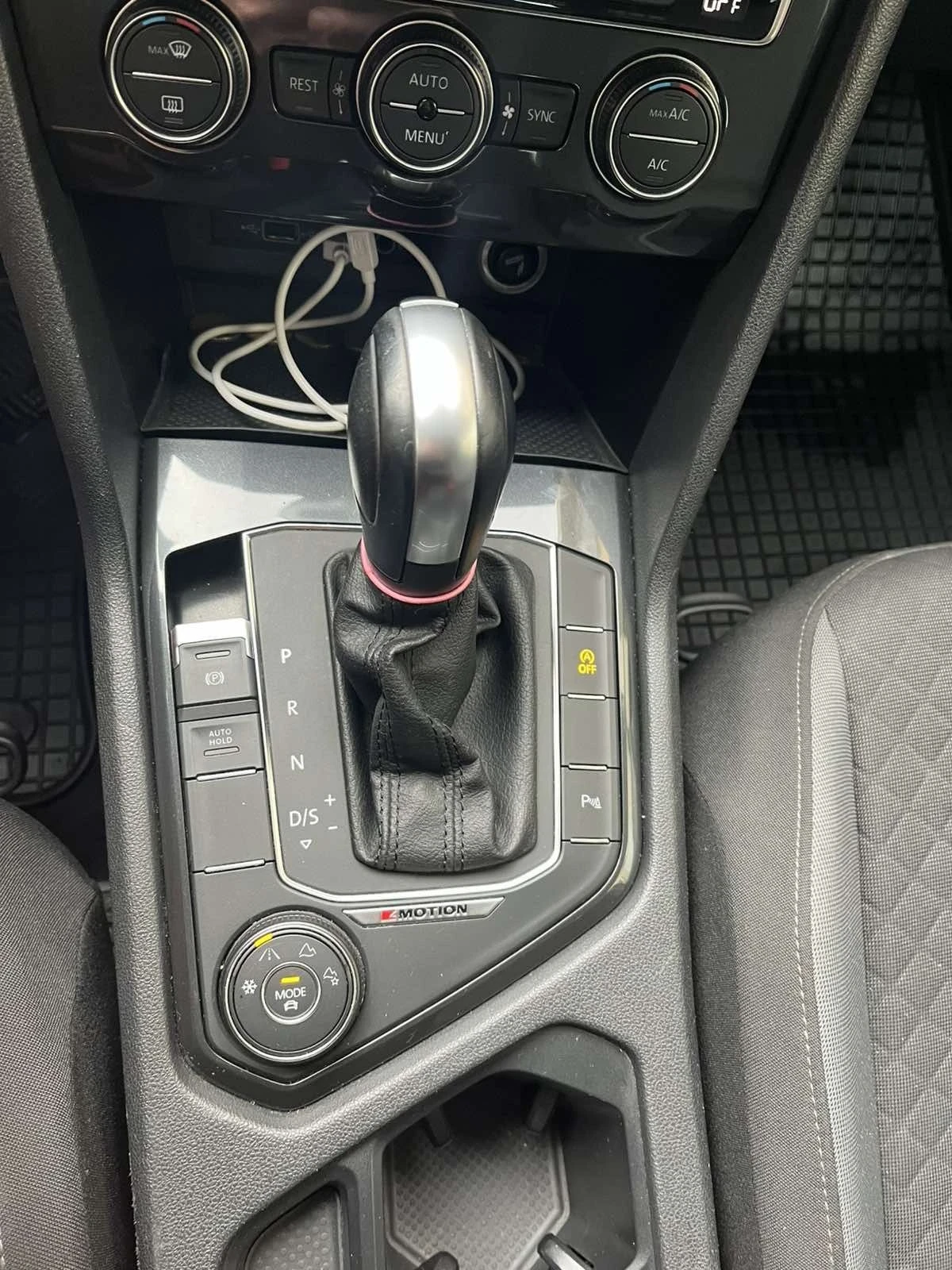 VW Tiguan 2.0 190 к.с. TSI, снимка 6 - Автомобили и джипове - 56540849
