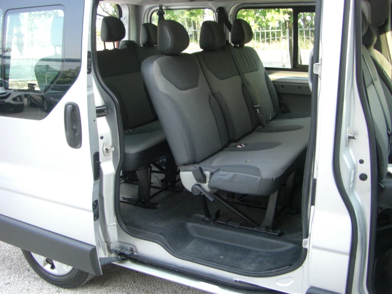 Renault Trafic 2.0dci 6ck. 9MECTA, снимка 15 - Бусове и автобуси - 51061197