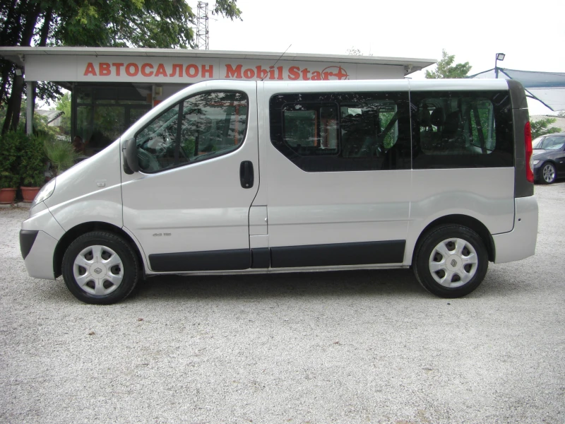Renault Trafic 2.0dci 6ck. 9MECTA, снимка 2 - Бусове и автобуси - 51061197