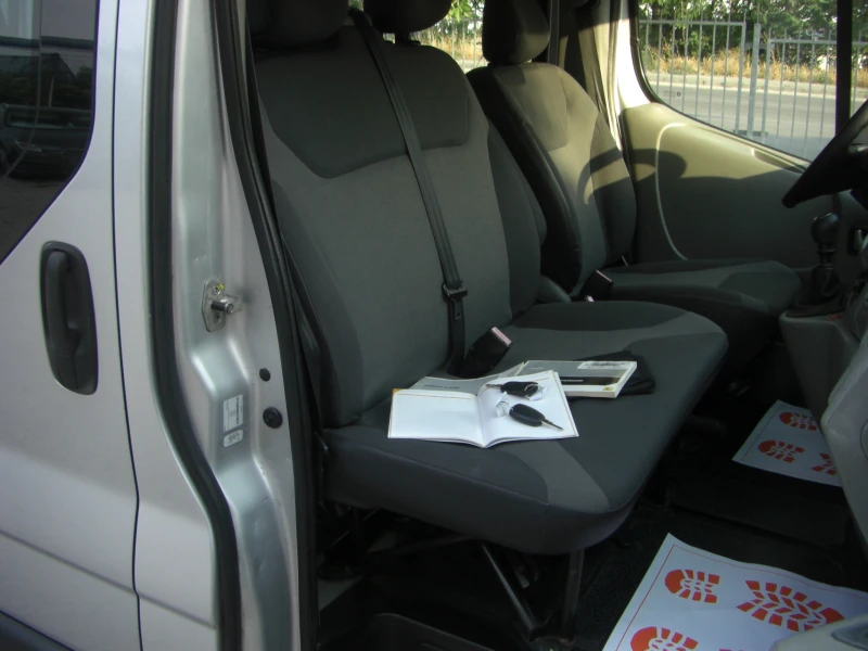 Renault Trafic 2.0dci 6ck. 9MECTA, снимка 13 - Бусове и автобуси - 51061197
