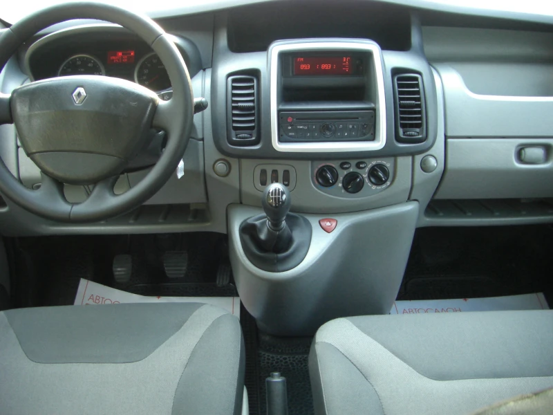 Renault Trafic 2.0dci 6ck. 9MECTA, снимка 10 - Бусове и автобуси - 51061197