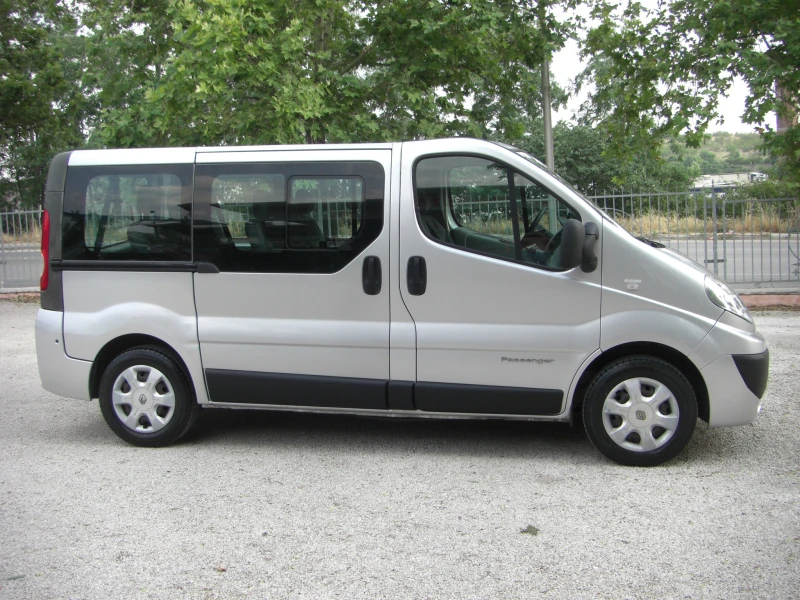 Renault Trafic 2.0dci 6ck. 9MECTA, снимка 6 - Бусове и автобуси - 51061197