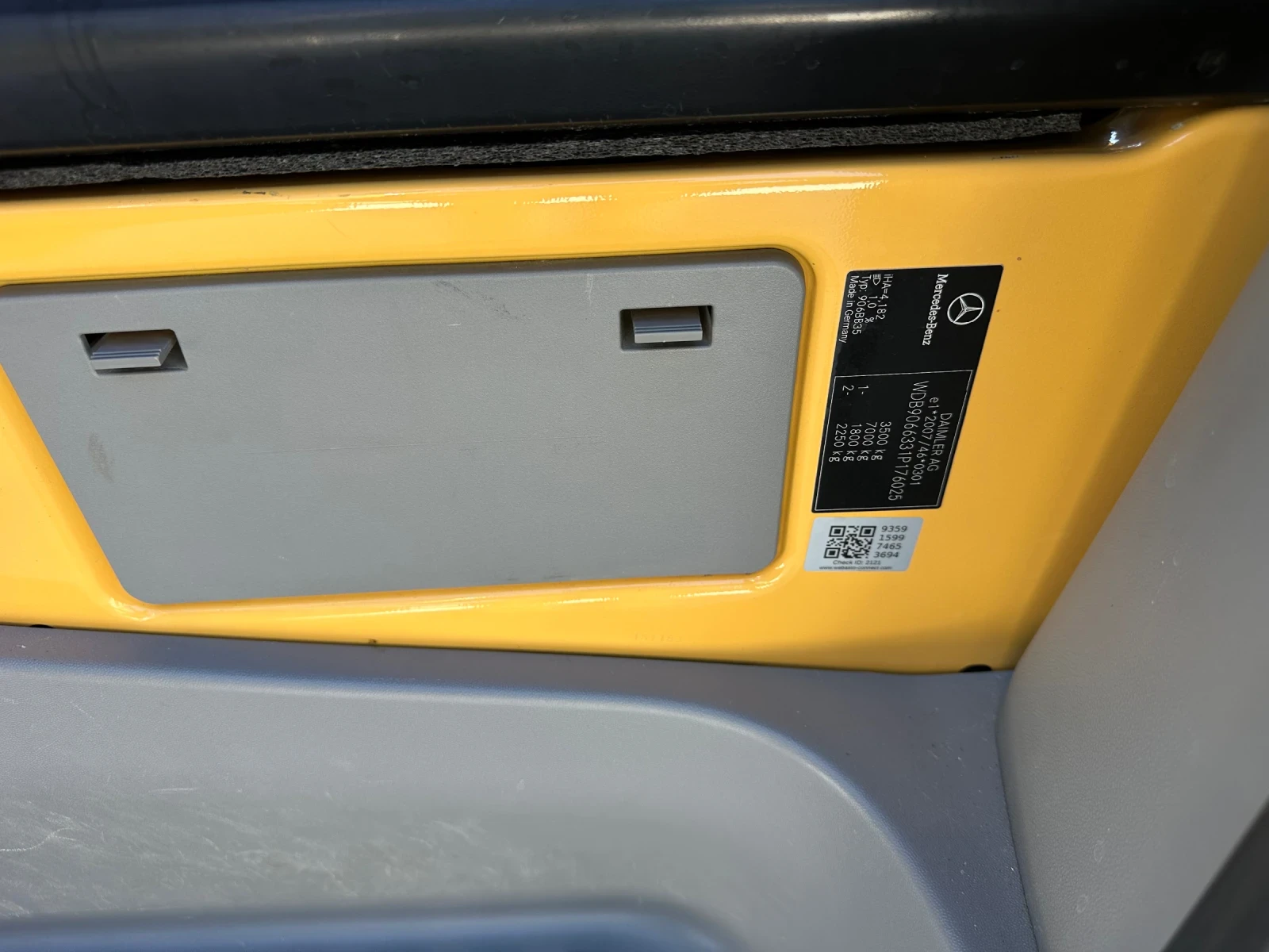 Mercedes-Benz Sprinter 319 ПЪТНИЧЕСКИ, снимка 9 - Бусове и автобуси - 54725041