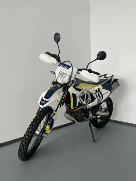 Husqvarna Svartpilen 701 Husqvarna Enduro 701, снимка 1