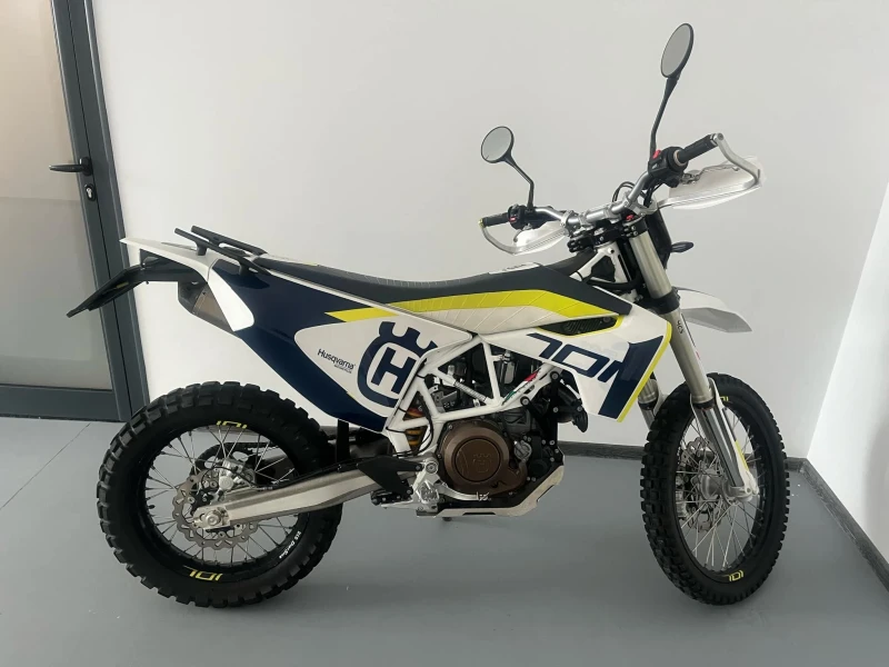 Husqvarna Svartpilen 701 Husqvarna Enduro 701, снимка 5 - Мотоциклети и мототехника - 48004753