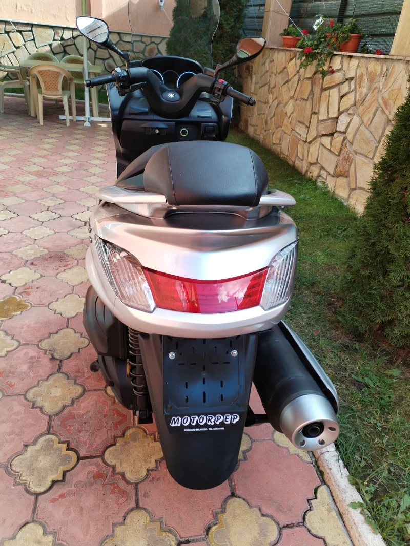 Yamaha Majesty 400i ПЕРФЕКТЕН!!! , снимка 9 - Мотоциклети и мототехника - 52022234