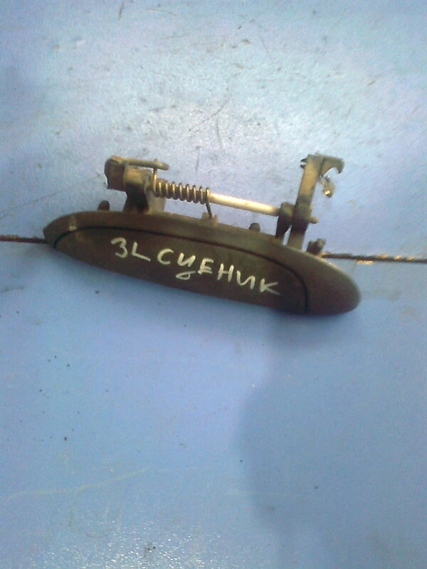 Задна лява външна дръжка за Рено Сценик