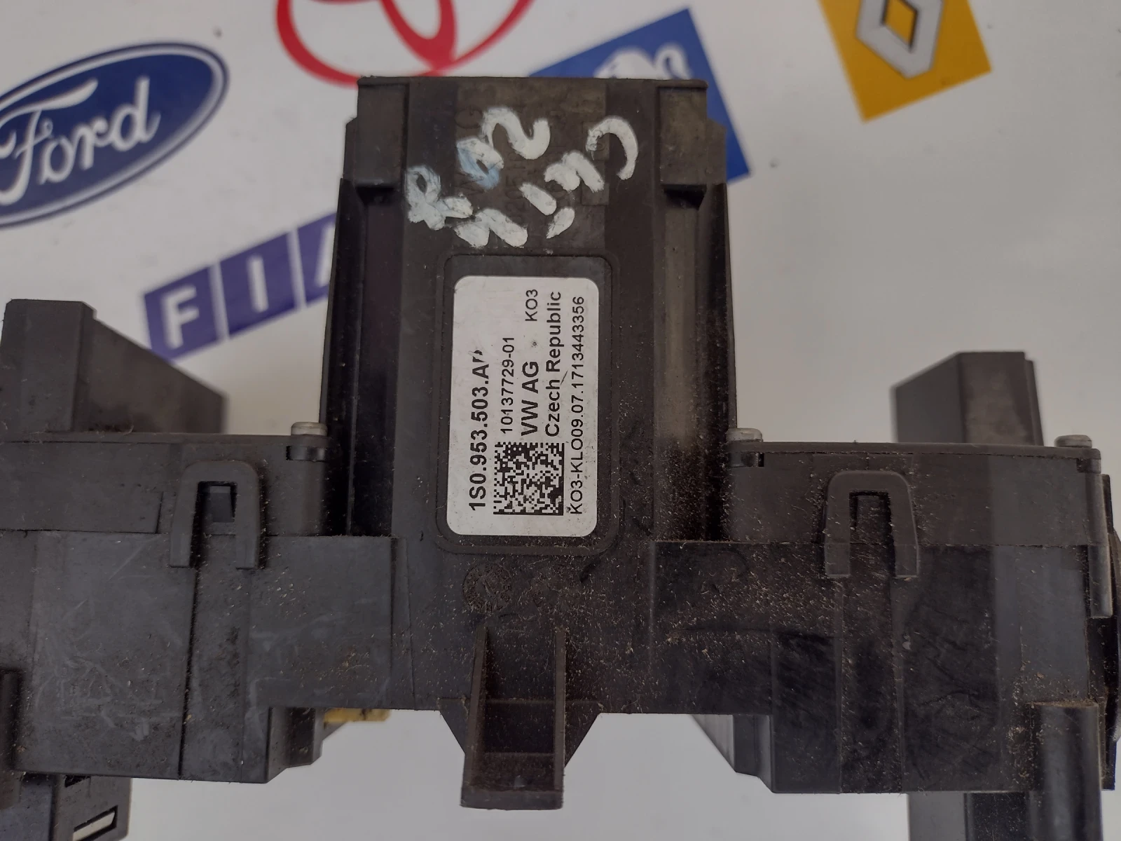 1S0953503AP  �������� ��������/�������� VW UP, SKODA SITIGO  1S0.953.503.AP 10137729-01 | Mobile.bg � ����������� 2