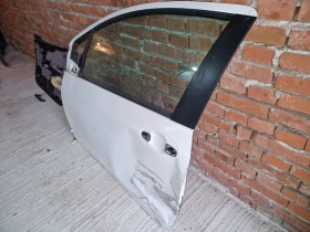 ТОЙОТА ЯРИС ДВУВРАТКА.TOYOTA YARIS  XP130.предна лява врата XP130, снимка 2 - Части - 52487329