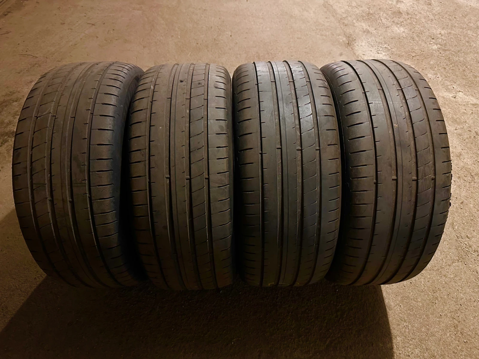 Гуми Летни 245/45R18