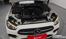 Mercedes-Benz E 300 4MATIC Coupe, снимка 5