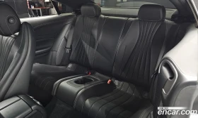 Mercedes-Benz E 300 4MATIC Coupe, снимка 16