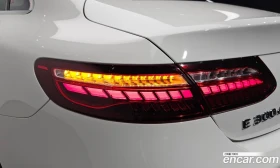 Mercedes-Benz E 300 4MATIC Coupe, снимка 7