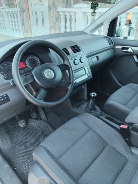 VW Touran 1.9/105k.c/7 места, снимка 2