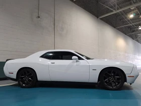 Dodge Challenger R/T, снимка 12