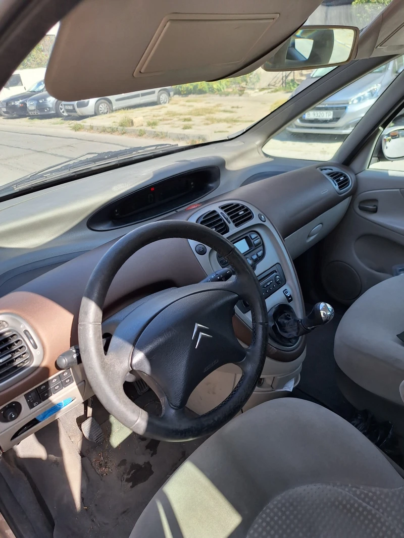 Citroen Xsara picasso 1.8i, снимка 9 - Автомобили и джипове - 47442502