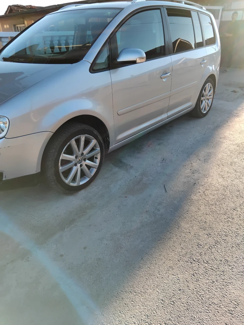 VW Touran 1.9/105k.c/7 места, снимка 5 - Автомобили и джипове - 47819750