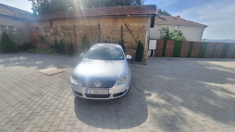 VW Passat, снимка 1 - Автомобили и джипове - 48349540